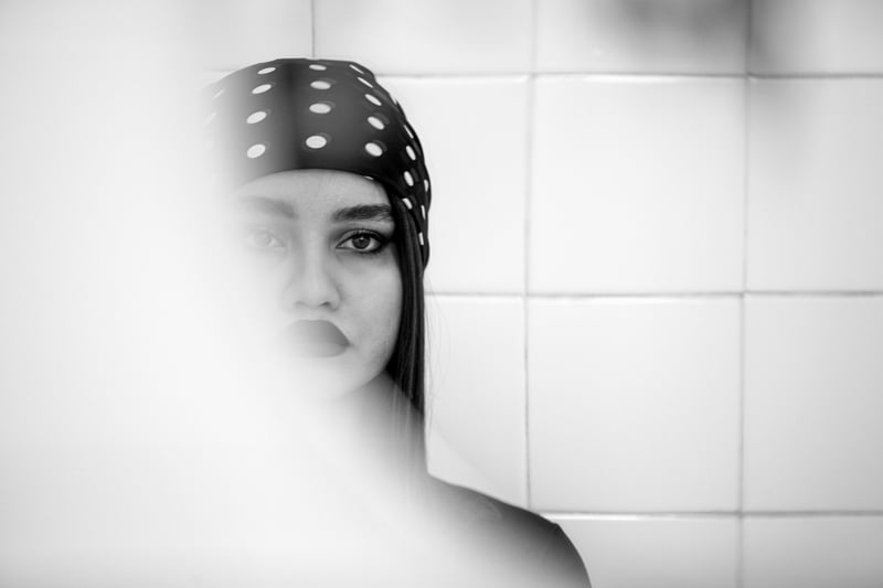 Comment éliminer les vers noirs dans vos toilettes en 2026 : astuces incontournables