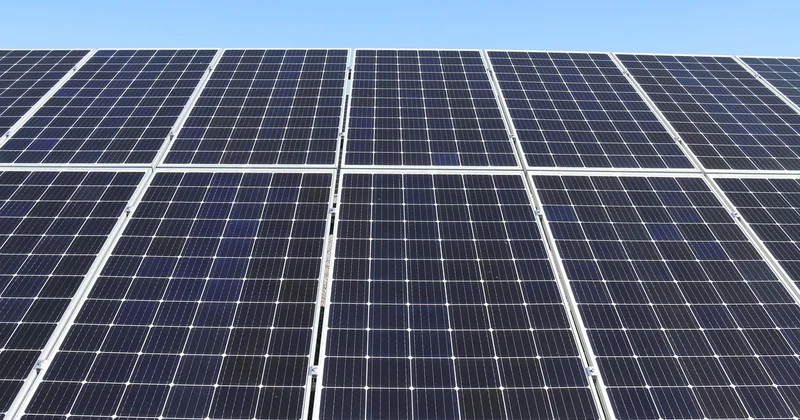 Les deux grandes familles de kits solaires